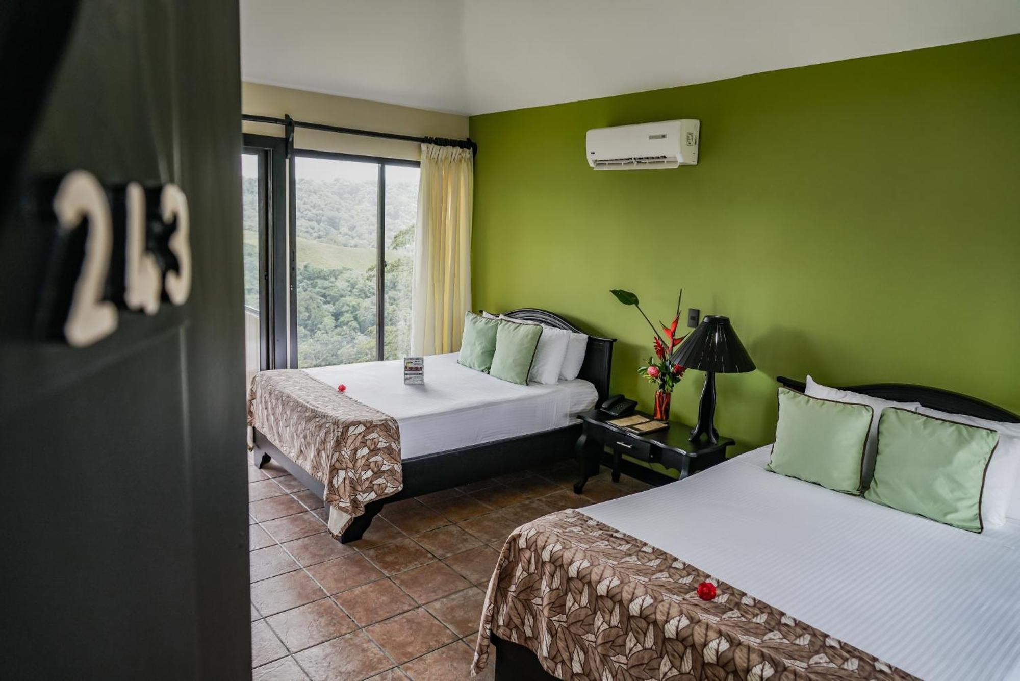 Montana De Fuego All Inclusive Hotel La Fortuna Стая снимка