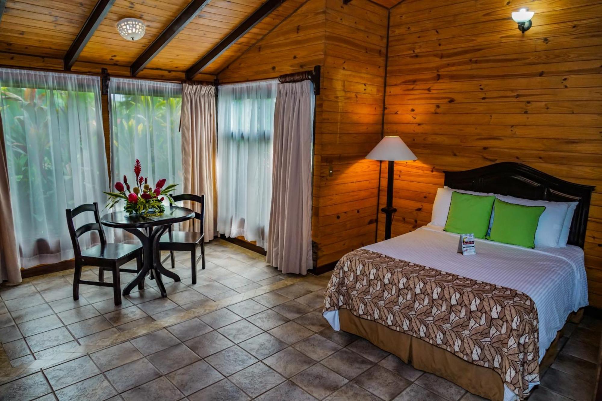 Montana De Fuego Mountain Resort & Spa La Fortuna Стая снимка