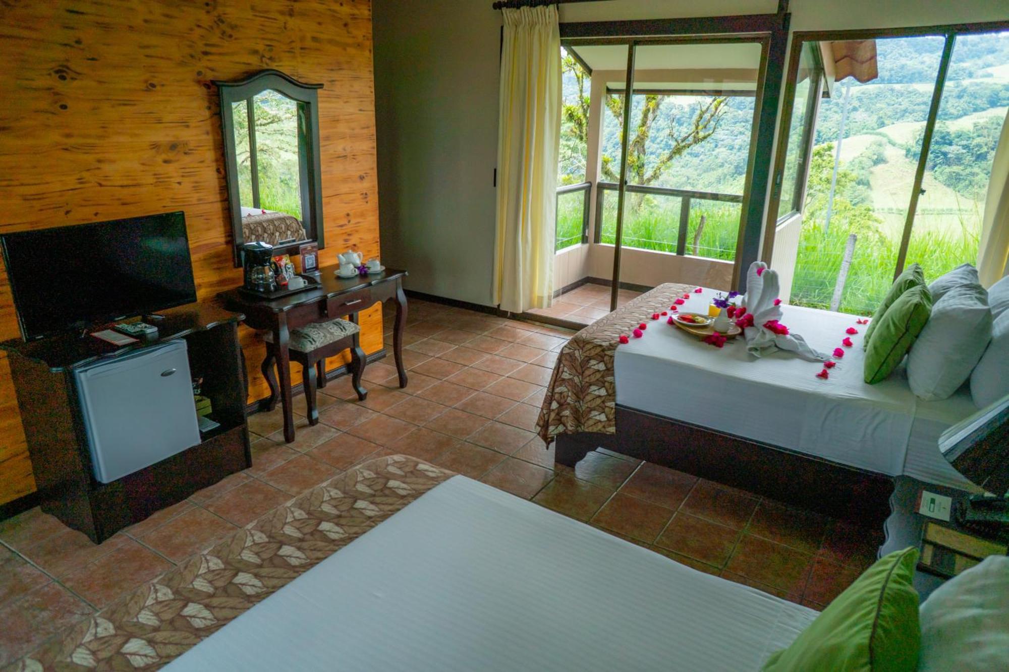 Montana De Fuego Mountain Resort & Spa La Fortuna Стая снимка