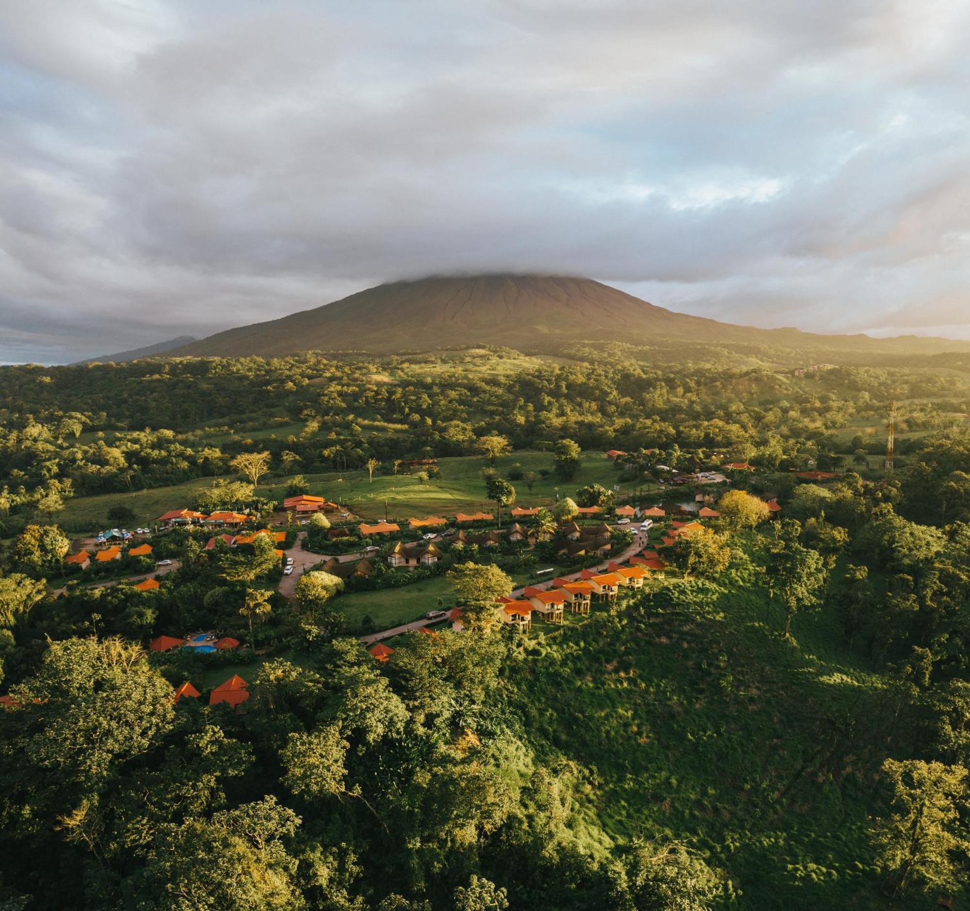Montana De Fuego Mountain Resort & Spa La Fortuna Екстериор снимка