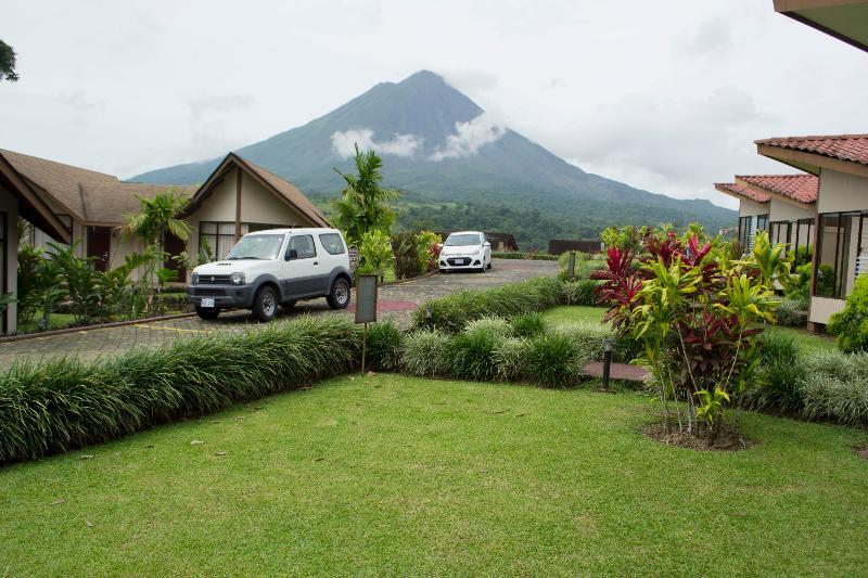 Montana De Fuego All Inclusive Hotel La Fortuna Екстериор снимка